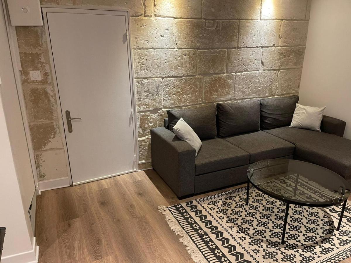 ניורט Le Black & White, Hyper Centre - Paisible- Wifi Hd- Netflix- Proche Gare -Ideal Couple Et Business מראה חיצוני תמונה